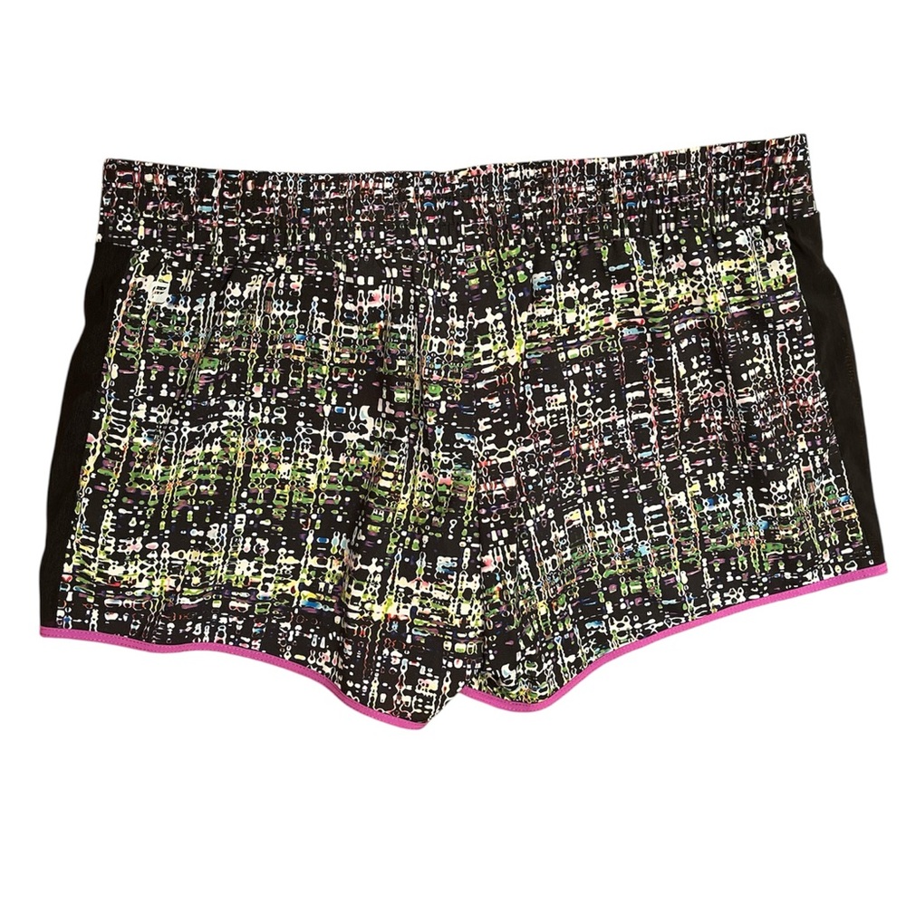 Fabletics Fallon Athletic Shorts Pattern with Compression Lining -Size L - Picture 4 of 10